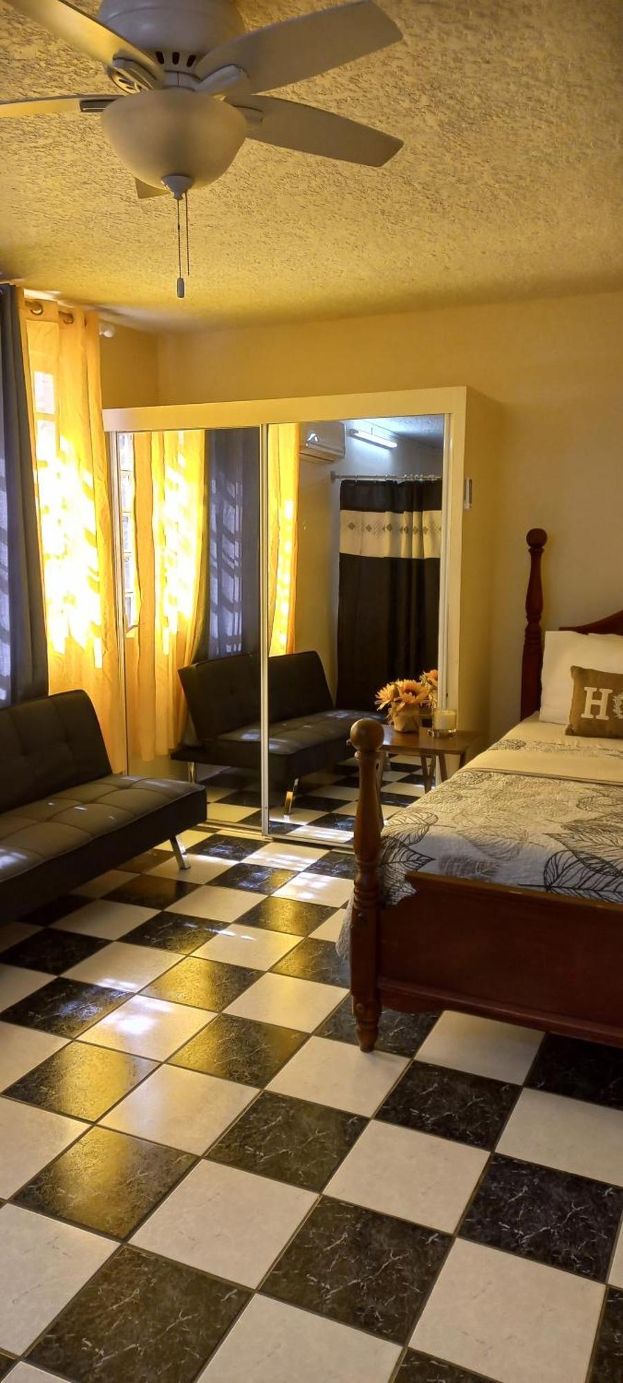 More Than Beauty Properties Leonards Habitación foto