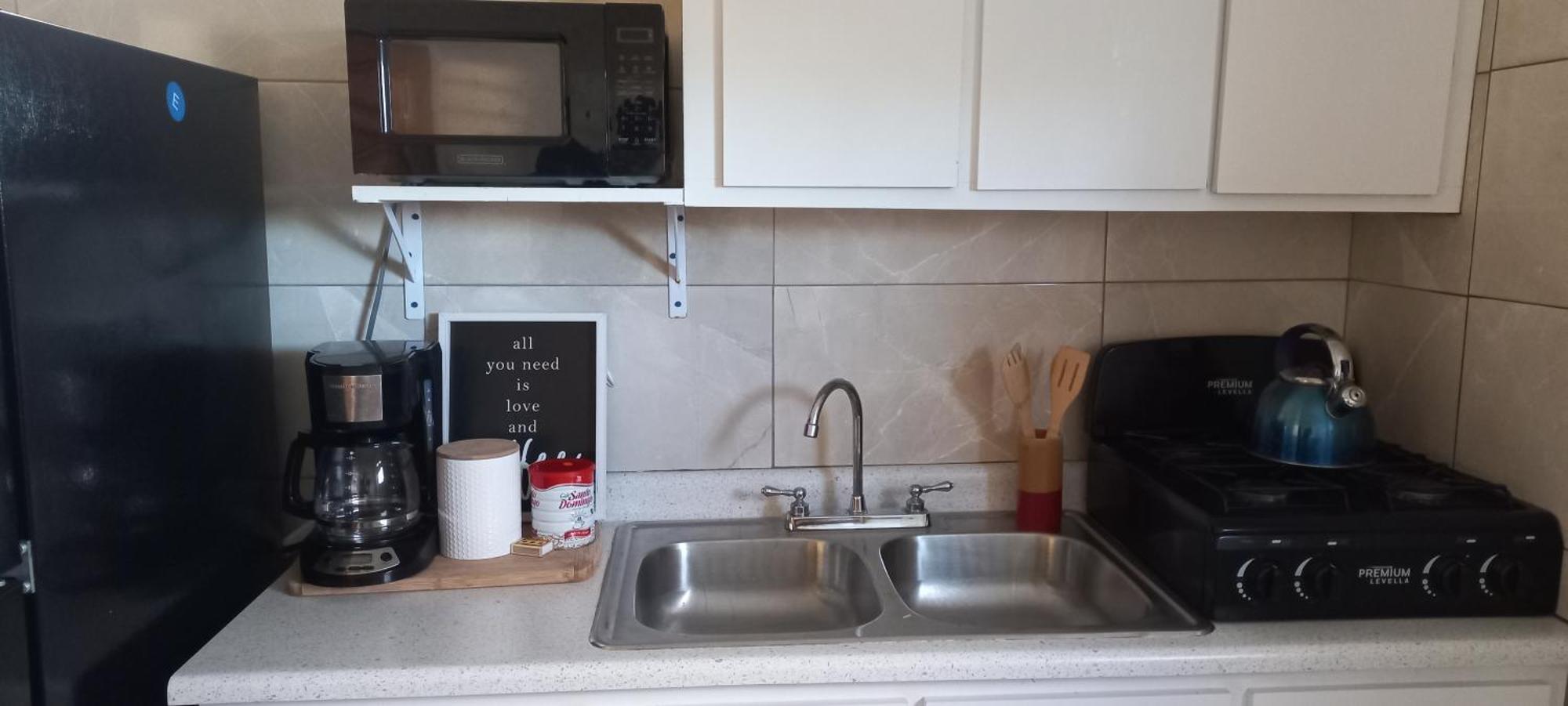 More Than Beauty Properties Leonards Habitación foto
